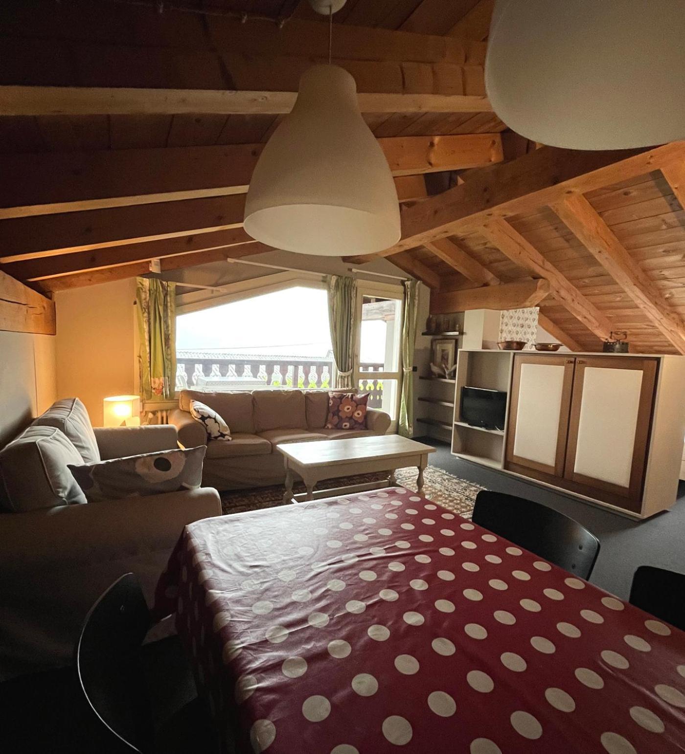 Alpinetouch Appartement Aosta Buitenkant foto